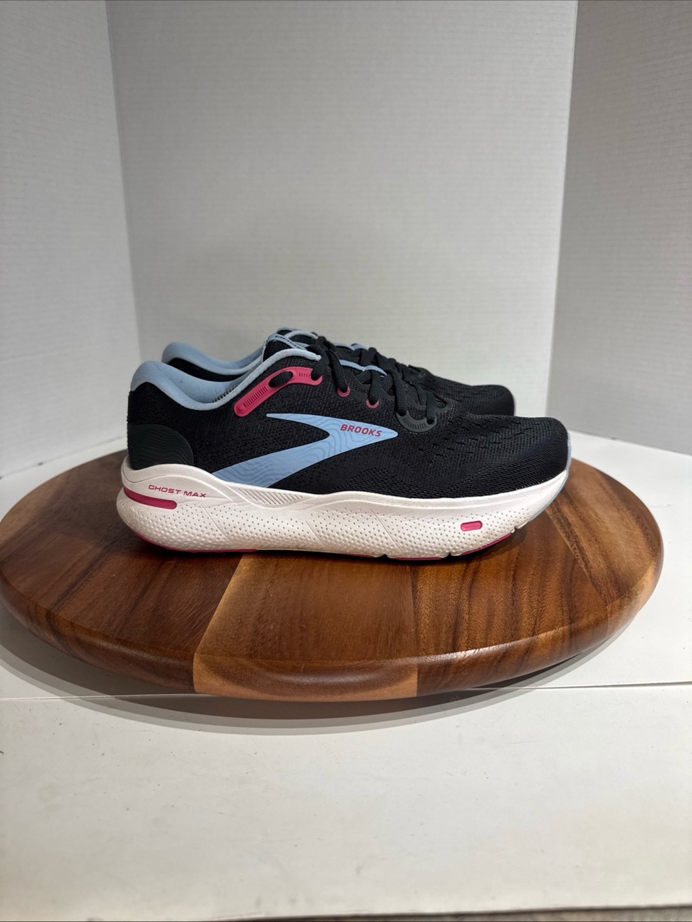 Brooks Ghost Max Blue Black Pink Women's Size 8.5 Running Shoes